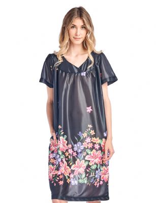 Casual Nights Women's Short Sleeve Muumuu Lounger Dress - Black - Please use our size chart to determine which size will fit you best, if your measurements fall between two sizes we recommend ordering a larger size as most people prefer their sleepwear a little looser. Approx Length 42". Small Measures: US Size 0, Chests/Bust: 30" 32-" Medium Measures: US Size 2-4, Chests/Bust: 33-34" Large Measures: US Size 6-8, Chests/Bust: 35" - 36" X-Larger and 1X Measures: US Size 10-12, Chests/Bust: 37" - 38" XX-Large and 2X Measures: US Size 14-16, Chests/Bust: 40" - 42" 3X-Large and 3X Measures: US Size 18, Chests/Bust 42.5-44" You'll love slipping into this Slip over Muumuu Caftan Dress From our Lounge Dresses & MuuMuus collection, designed in Floral silky satin fabric with a relaxed Fit, This Duster Features Short Sleeves, V neckline and one side seam pocket. This ultra-Lightweight fabric House Dress will keep you comfortable and stylish to wear it around the house or to sleep in.