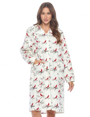 Casual Nights Women's Floral Snap Front Flannel Duster Long Sleeve Lounger Dress - White Snow Bird - Use Our size chart to determine your size, we recommend ordering a larger size for a more relaxed fit, ALLOW SHRINKAGE, Size Medium (2-4) Large (6-8) X-Large (10-12) XX-Large (14-16) XXX-Large (16-18) Lounge at ease in this Casual Nights Flannel Lounger House Dress for Women, designed with a comfortable loose fit style. The Duster Gown features: Long sleeves. V neck with stitching detail. Easy 6 full front snap down closure making it very easy to put on and take off. 2 Large handy patch pockets. Waltz knee length, Length Measures approx. 40 inches. The Casual Nights Modest Lounge robe, is made with durable ultra-soft 100% Cotton fabric, designed to give you that soft and warm touch that feels great against skin. This Ladies house gown Is the perfect choice for new moms lounging around the house in comfort using it as a cover up, in rehab, hospital robe for moms to be or surgery recovery. Makes an Excellent Holiday Gift idea for any special women in your life, for any special occasions such as; Mothers Day, Christmas, or Birthdays! She will sure love it!!