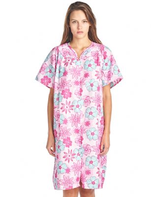 Casual Nights Women's Floral Woven Snap-Front Lounger House Dress - Pink - This fresh and Feminine Short Sleeve Housecoat Duster from Casual Nights Lounge and Sleepwear Collection, designed in floral pattern. House-dress Features: 60% Cotton, 40% Polyester Woven constructions, V-neckline, colored piping detail, 2 handy pockets, hits above the knee approx. 38 length, easy snap front closure sets this muumuu lounger apart from the rest, A comfortable fit to throw over your clothes while cleaning and cooking, wear around the house as day dress or to sleep in. Beautiful enough for special occasions, yet comfortable enough for every day. 