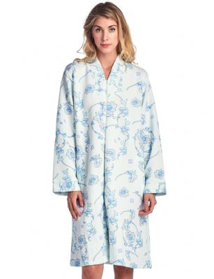 Casual Nights Women's Floral Print Zipper Front Quilted Robe - Green - This cozy warm Zip Front Quilted Robe from Casual Nights, Exceptionally lightweight bathrobe made from poly fleece smooth to the touch fabric. Housecoat features; Long sleeves, quilted design, floral print, side seam pockets, front zip closure measures 28" inches makes the shower robe easy to wear. Measures approx. 39" from shoulder to hem. Perfect for spas, shower houses, dorms, pools, gyms, bathrooms, lounging, changing and more. Excellent Gift Idea.